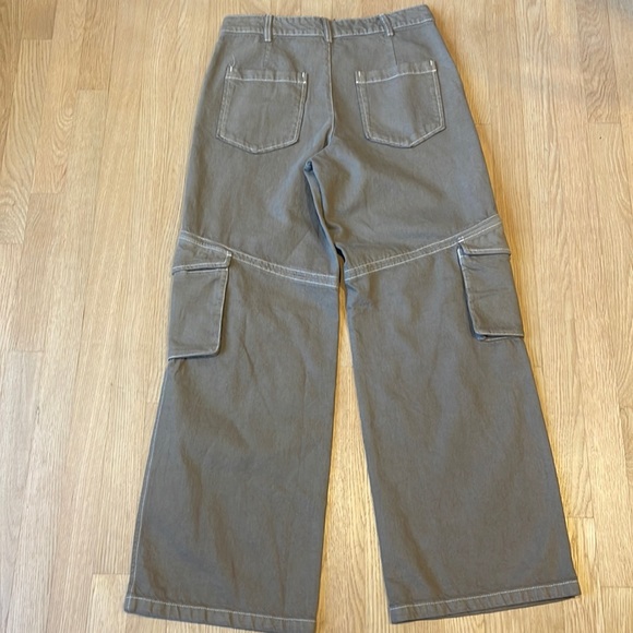 NWOT Zara Khaki Cargo Pants with Pockets size S - Picture 3 of 3